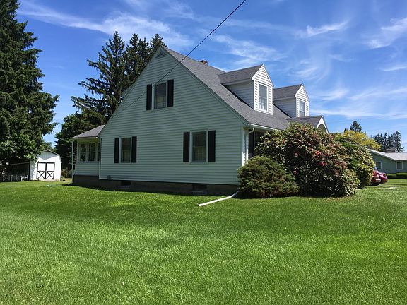 2nd image of 18 Sunset Ave