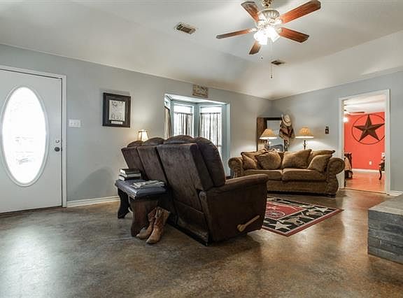 3rd image of 2673 County Road 341