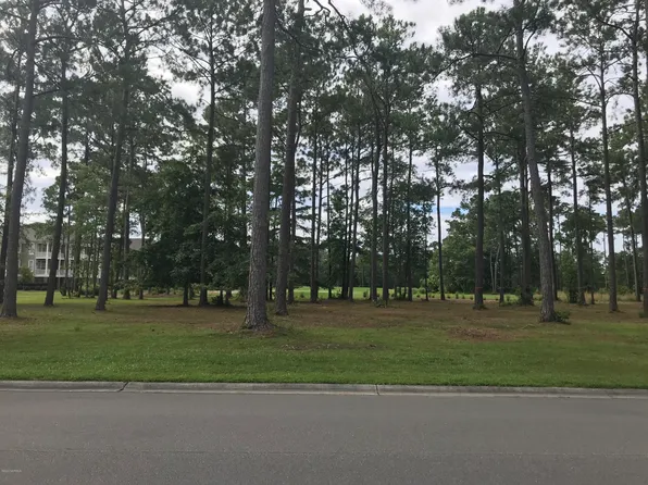 1992 Arnold Palmer Dr, Shallotte, NC 28470