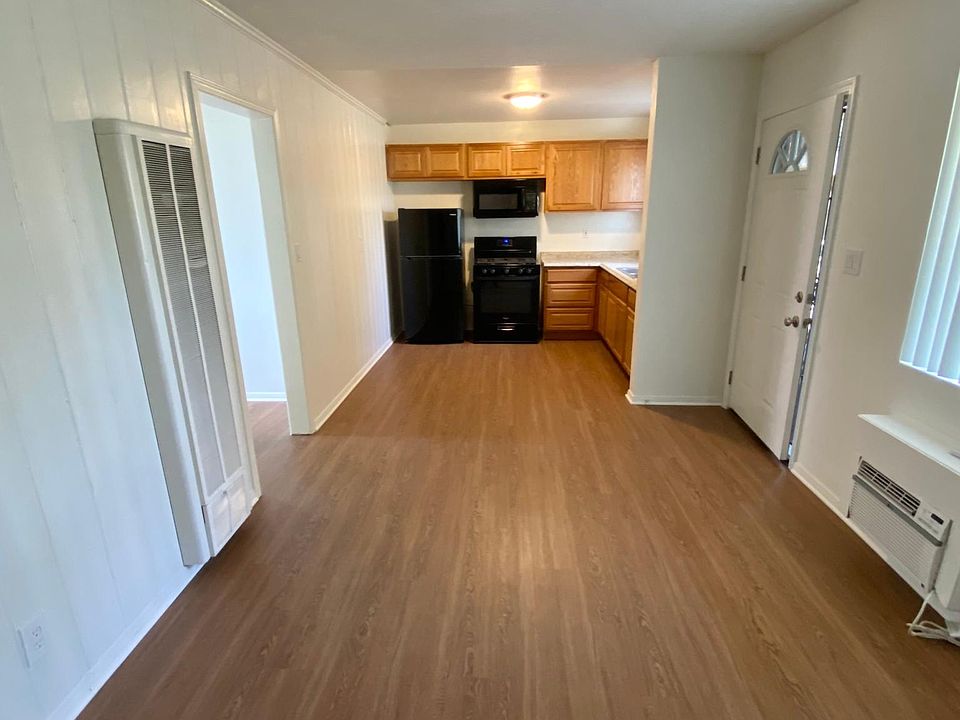 1st image of 1030 N Cuyamaca St #D