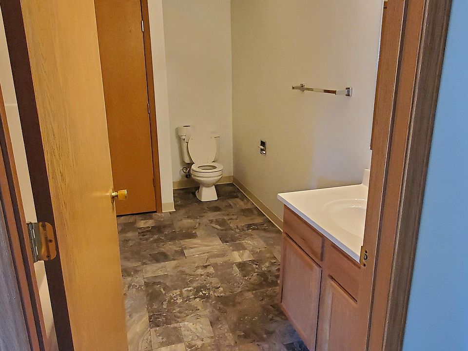 1st image of 75 Wall St