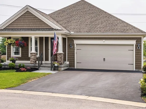 26 Cherryfield Ln, Lancaster, NY 14086