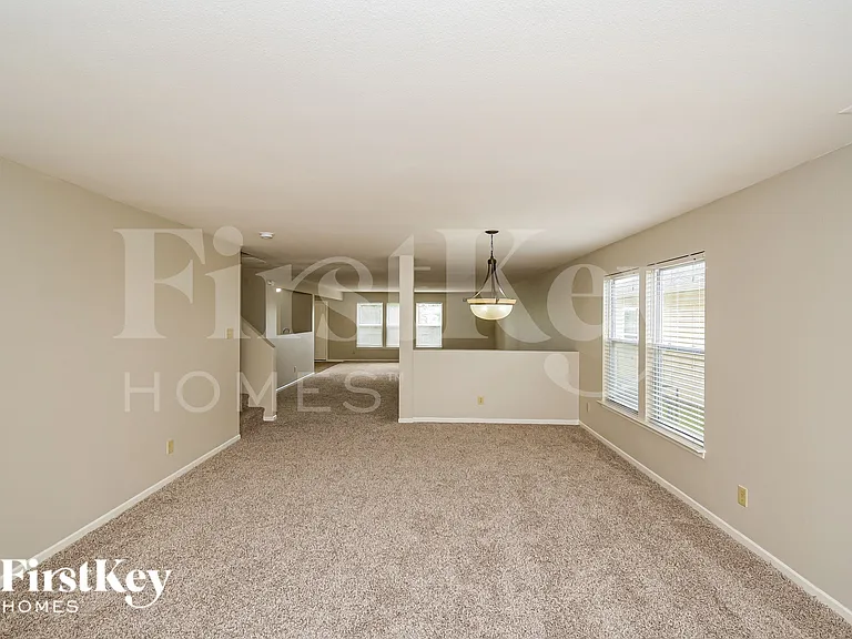 4260 Arches Ct — Photo 4