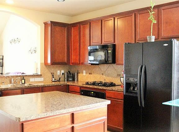 3rd image of 1319 Chestnut Hill Dr