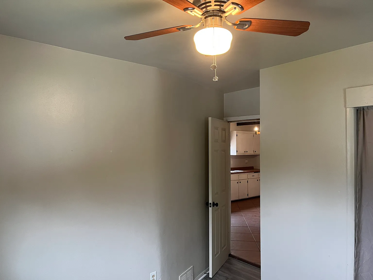 2 bed, 900 sqft, $1,550 — Photo 3