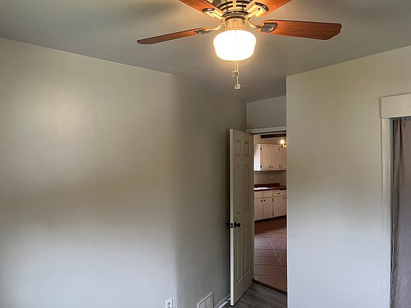 3rd image of 5818 W Washington St #B