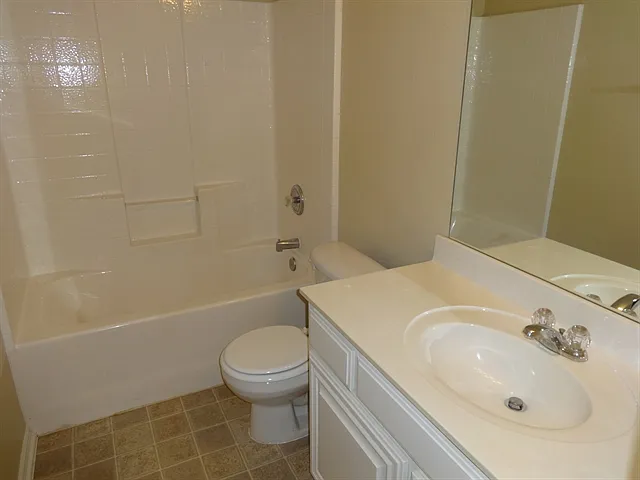 894 Peaceful Trl — Photo 11