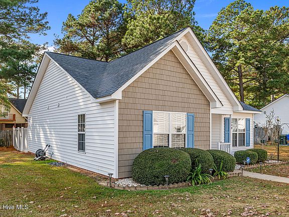 5th image of 2948 Flintridge Drive