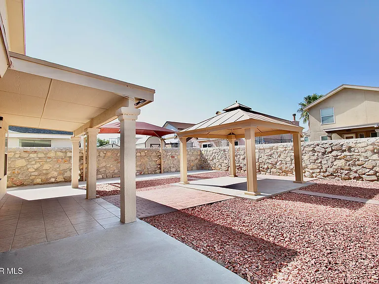 12229 Kingsgate Ct — Photo 45