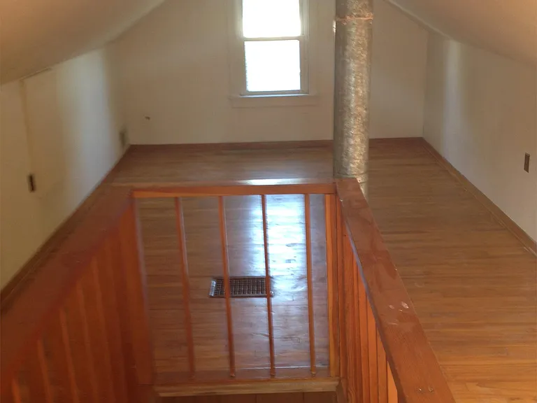 1101 2nd St W — Photo 8
