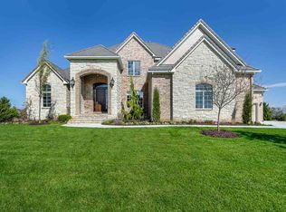 10741 E Crestwood Ct, Wichita, KS 67206
