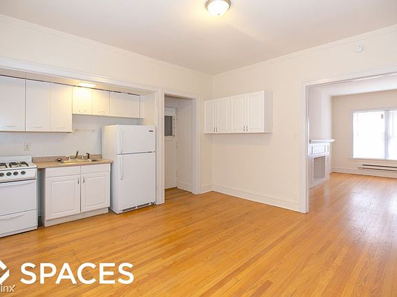 3rd image of 1307 Oak Ave #2
