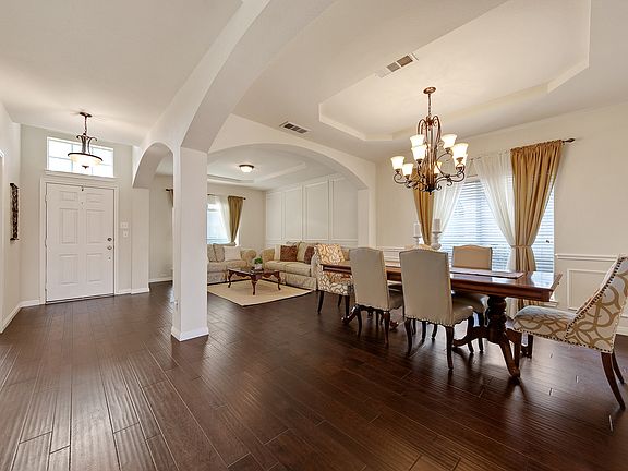 3rd image of 1317 Vinehill Ct