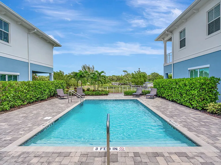 4695 SE Manatee Way — Photo 29