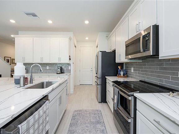 5th image of 4295 Sonoma Oaks CIR