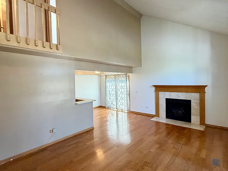1201 N Knollwood Dr — Photo 2