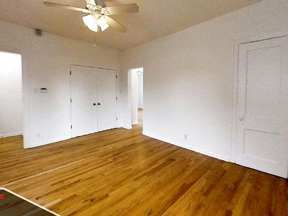 3rd image of 738 W Aldine Ave APT 3E