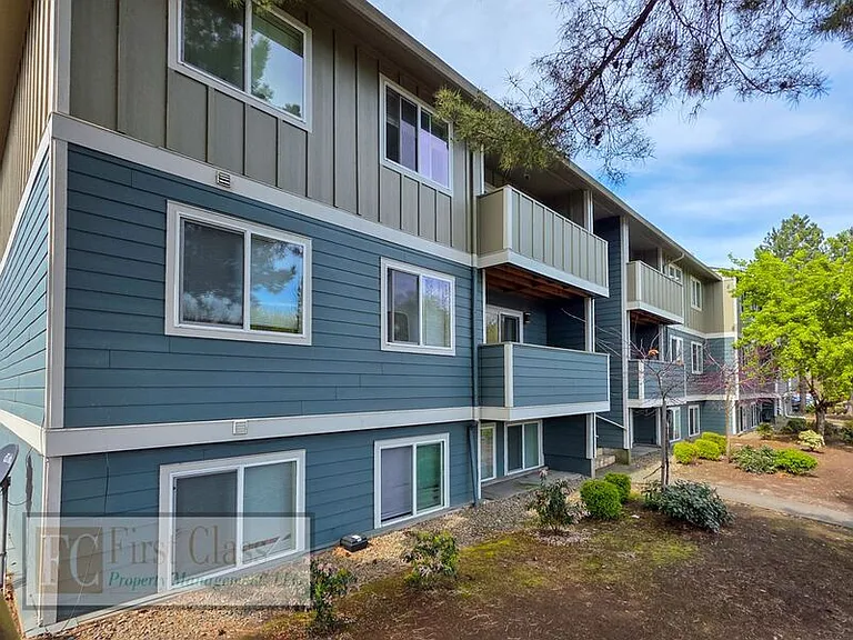 17150 SW Heritage Ct #128 — Photo 15