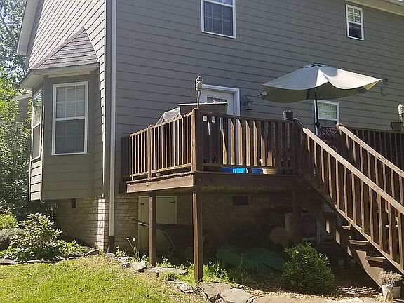 3rd image of 4963 Curtis Dr