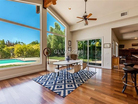 5th image of 208 Rosemary Ln