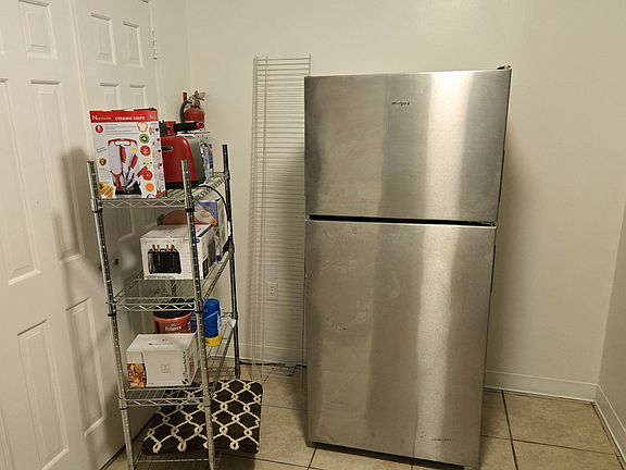 Kitchenette Refrigerator