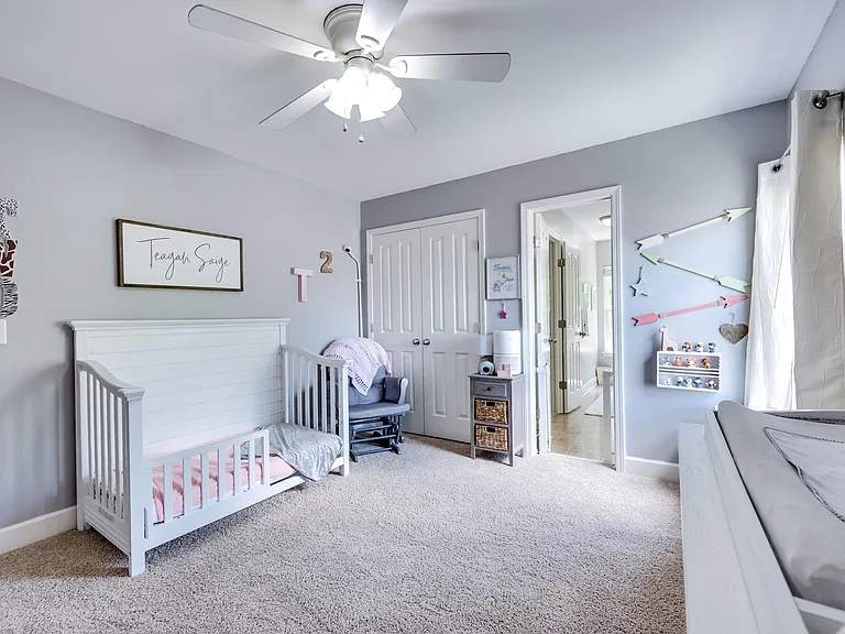 8335 Saint Danasus Dr — Photo 32