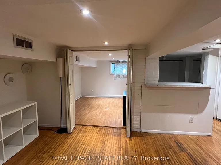 372 Victoria Park Ave — Photo 8
