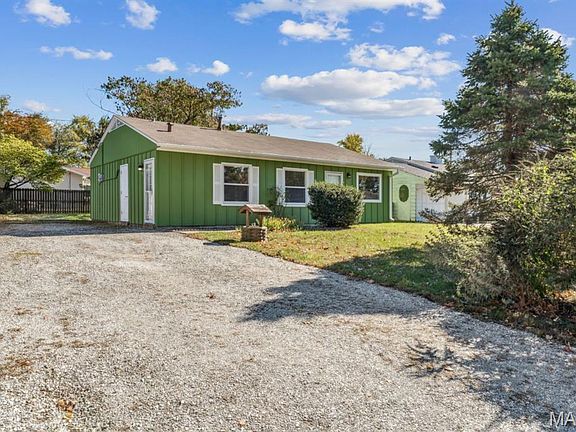 3rd image of 7 Belmont Dr