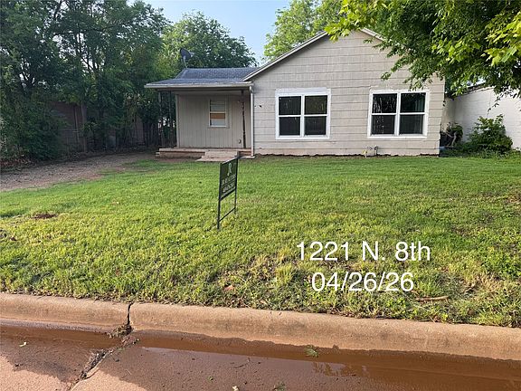 3rd image of 1221 N 8th St