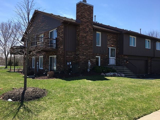 1st image of 8951 Clearview Dr