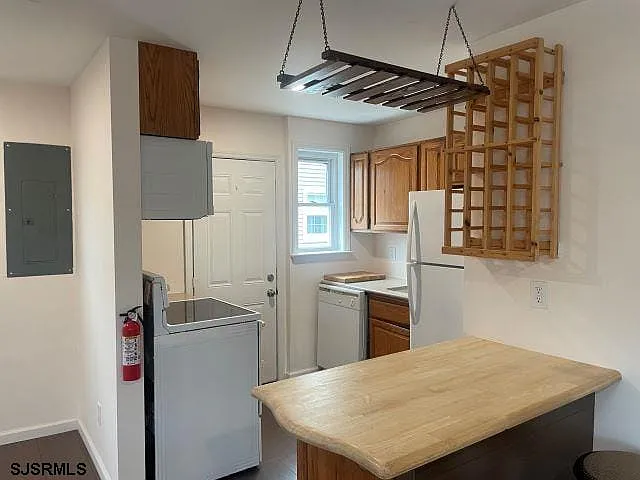 2 bed, 1.0 bath, 800 sqft, $2,200 — Photo 3