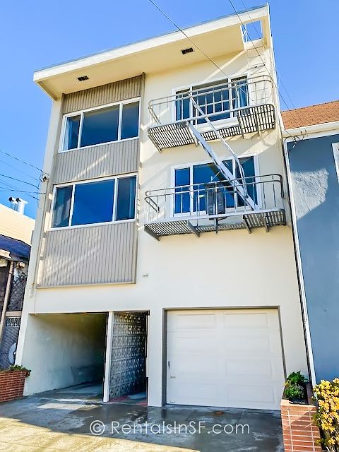 1st image of 1276 46th Ave #1