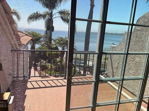 5th image of 37 Aruba Bnd