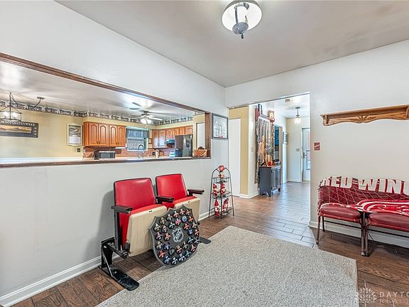 5th image of 3061 Leonora Dr