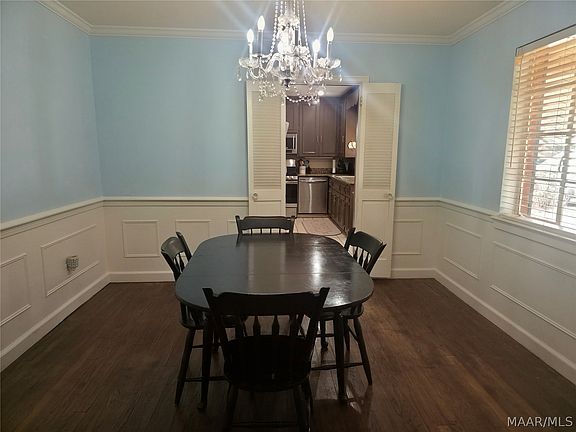4th image of 3739 Honeysuckle Rd