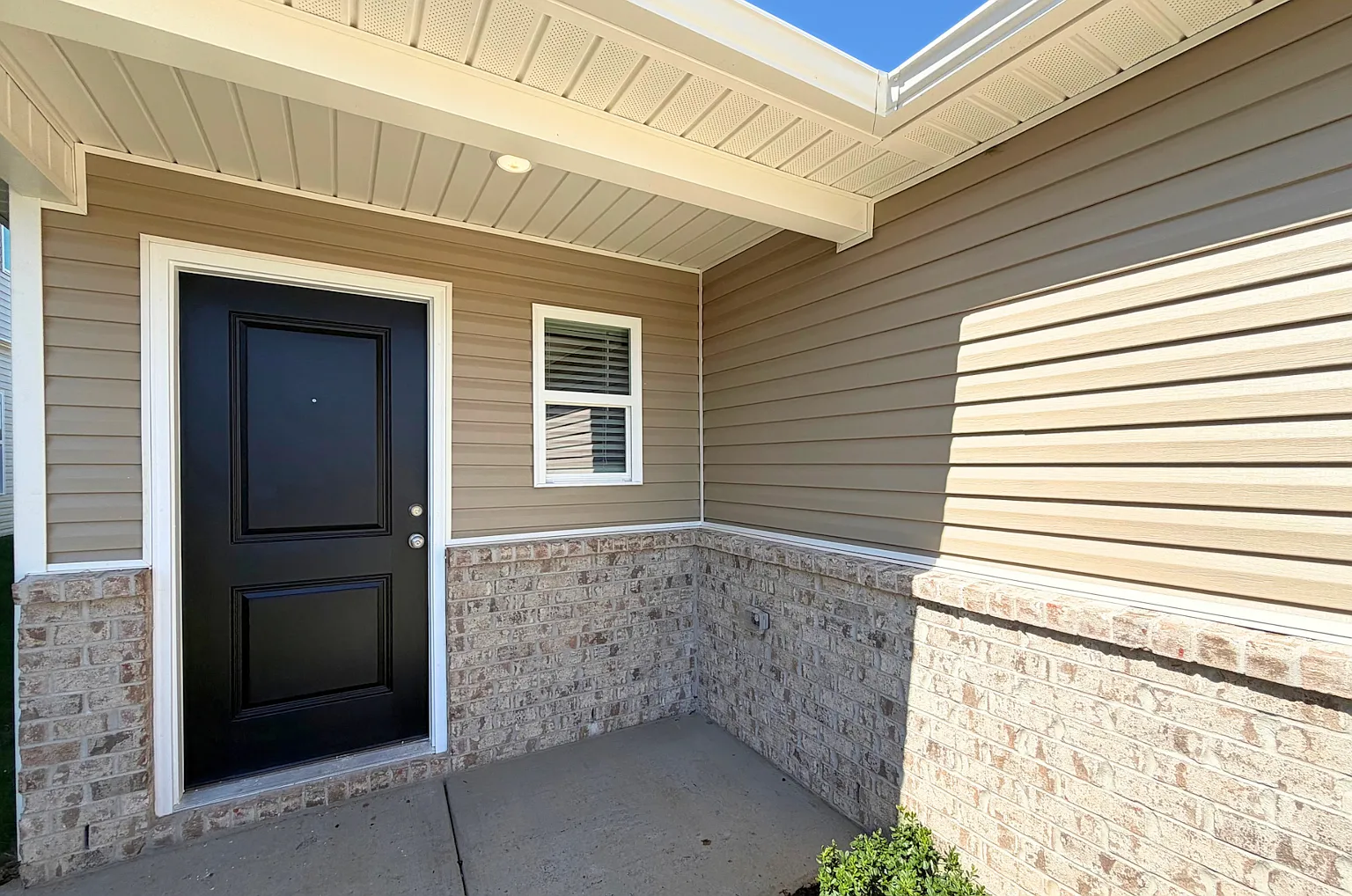4028 White River Rd SW — Photo 2