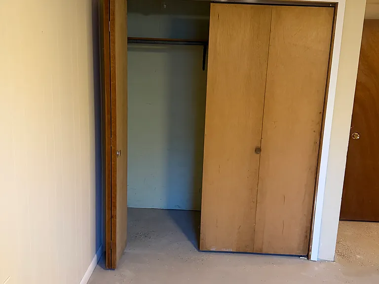 720 Harrison Ave — Photo 4