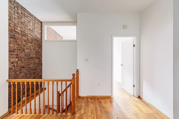 Rented by Sky Management | media 21