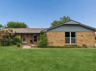 82 E Meadowlark Rd, Lawton, OK 73507