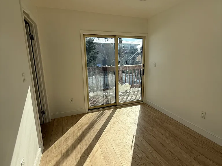 112 Westminster Pl #1 — Photo 10