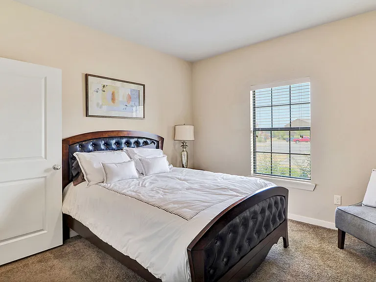 The Reserve at Chaffee Crossing Apartment Homes & Townhomes — Photo 18