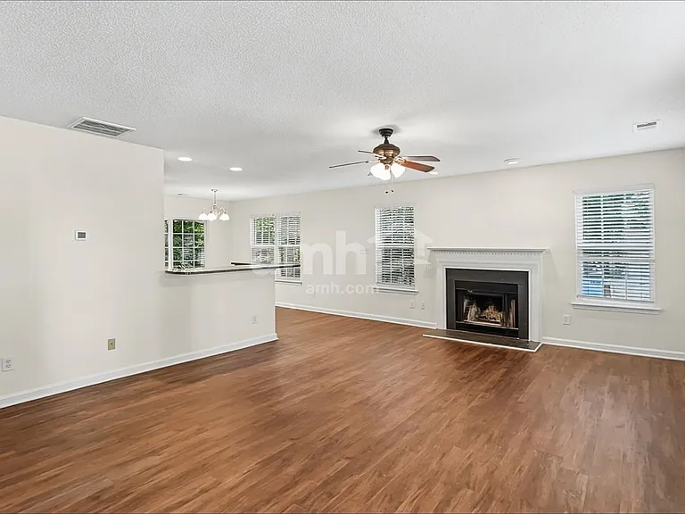 130 Devon Forest Dr — Photo 7
