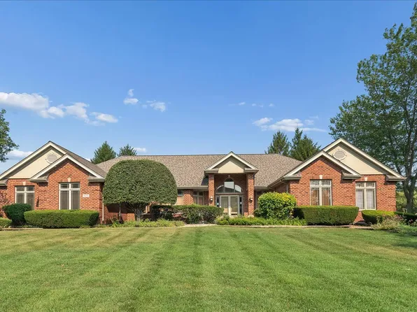 9478 W Golfview Dr, Frankfort, IL 60423