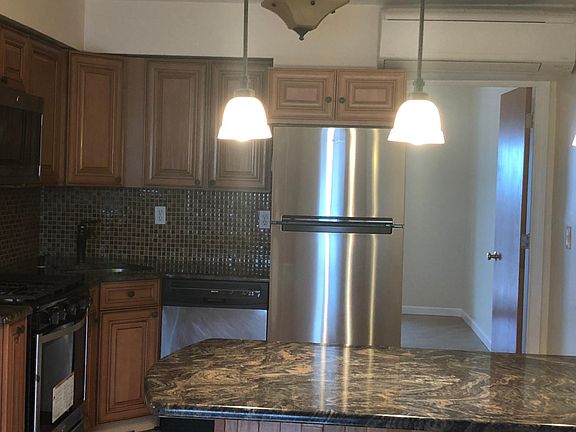 3rd image of 101 Donley Ave #2B