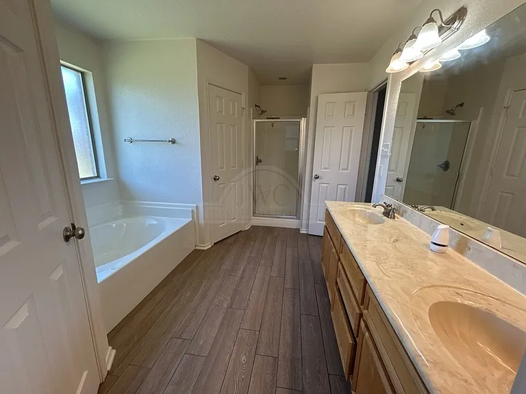 10105 Diana Dr — Photo 26