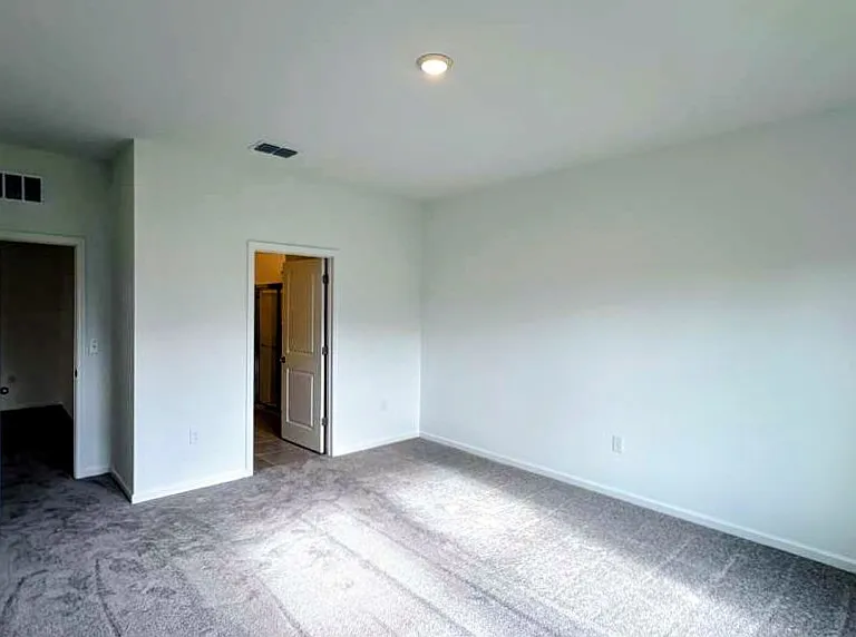 2449 Grey Hawk Dr — Photo 10