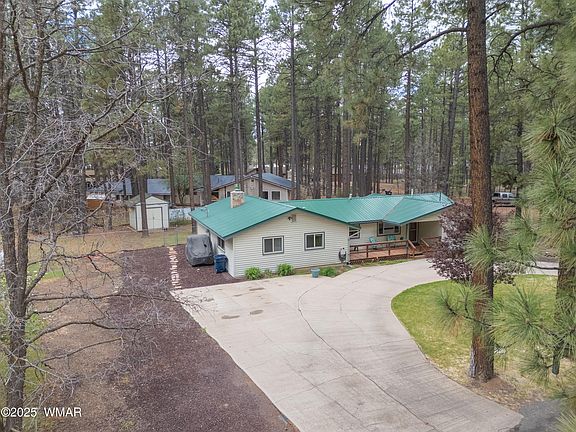 2nd image of 1066 E Malapai Dr