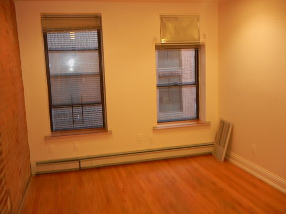 5th image of 785 Saint Nicholas Ave APT 4