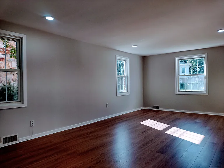 4204 Colonial Rd — Photo 17