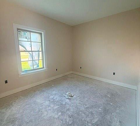 5th image of 527 Nel Ct